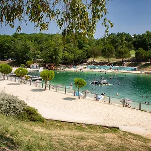 Terres De France - Les Hameaux Des Lacs Village de vacances